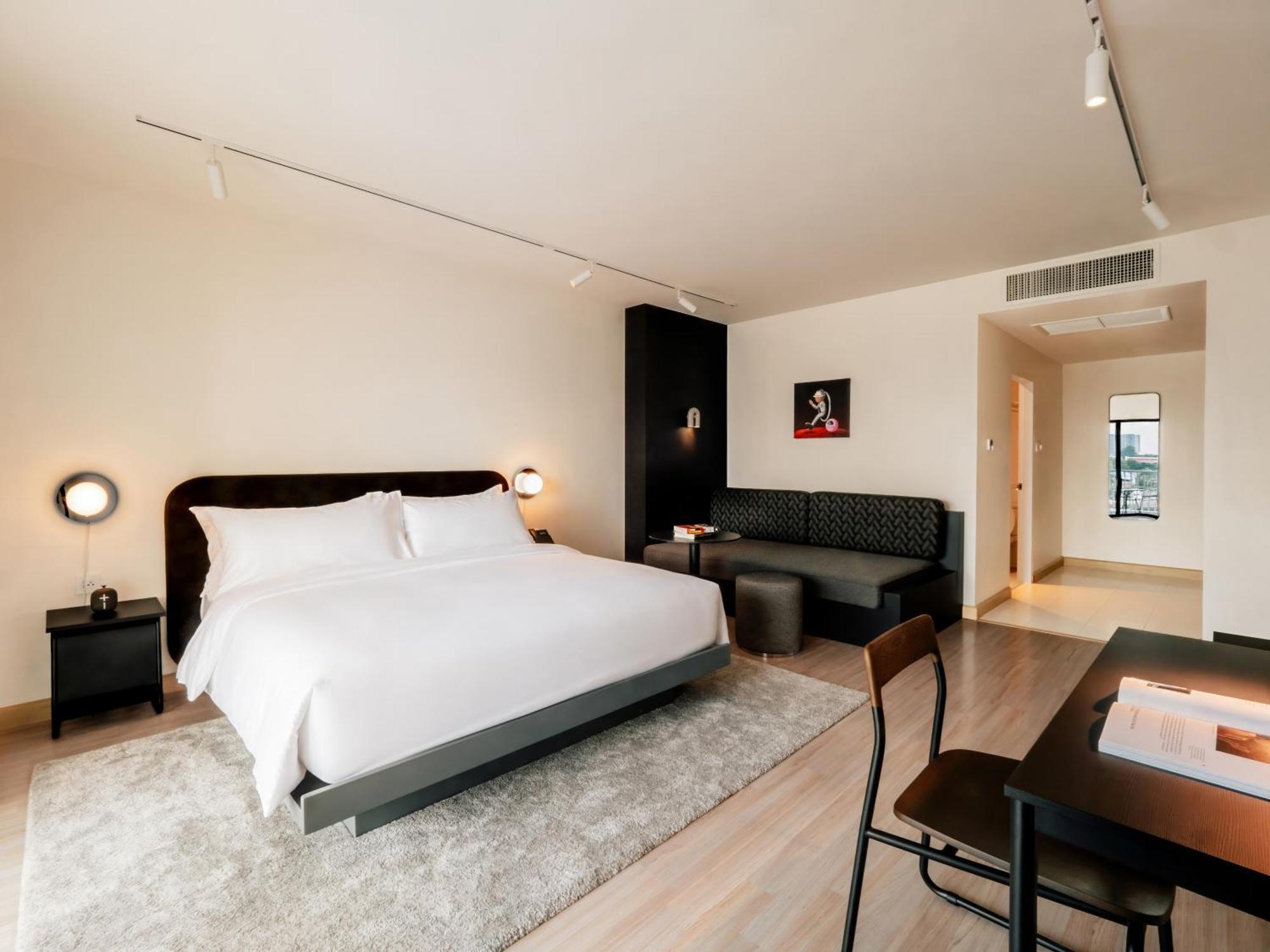 The Standardx, Bangkok Phra Arthit Hotel Exterior photo