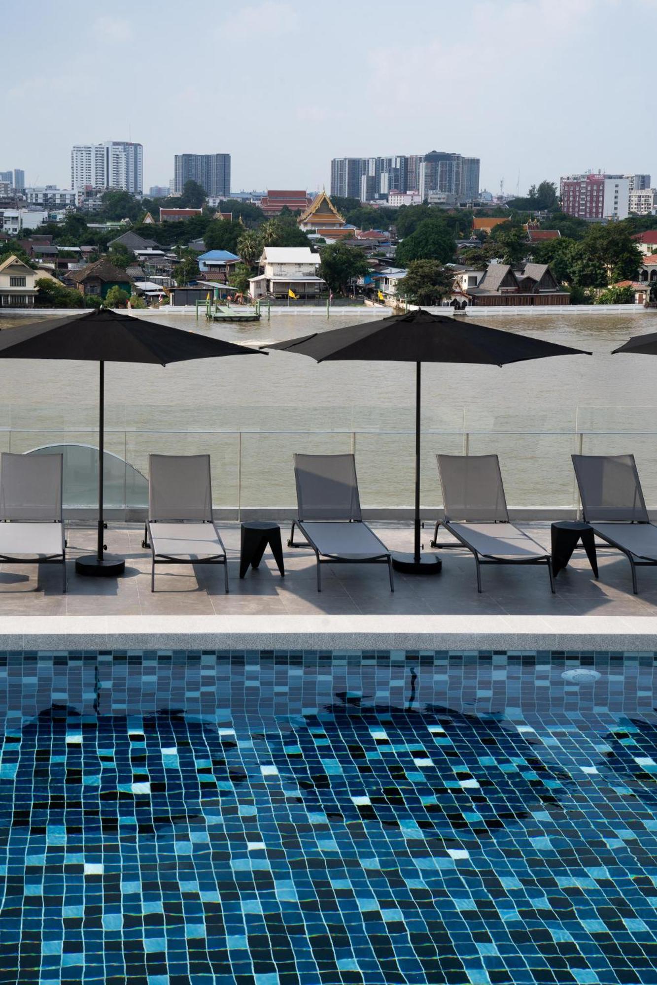 The Standardx, Bangkok Phra Arthit Hotel Exterior photo