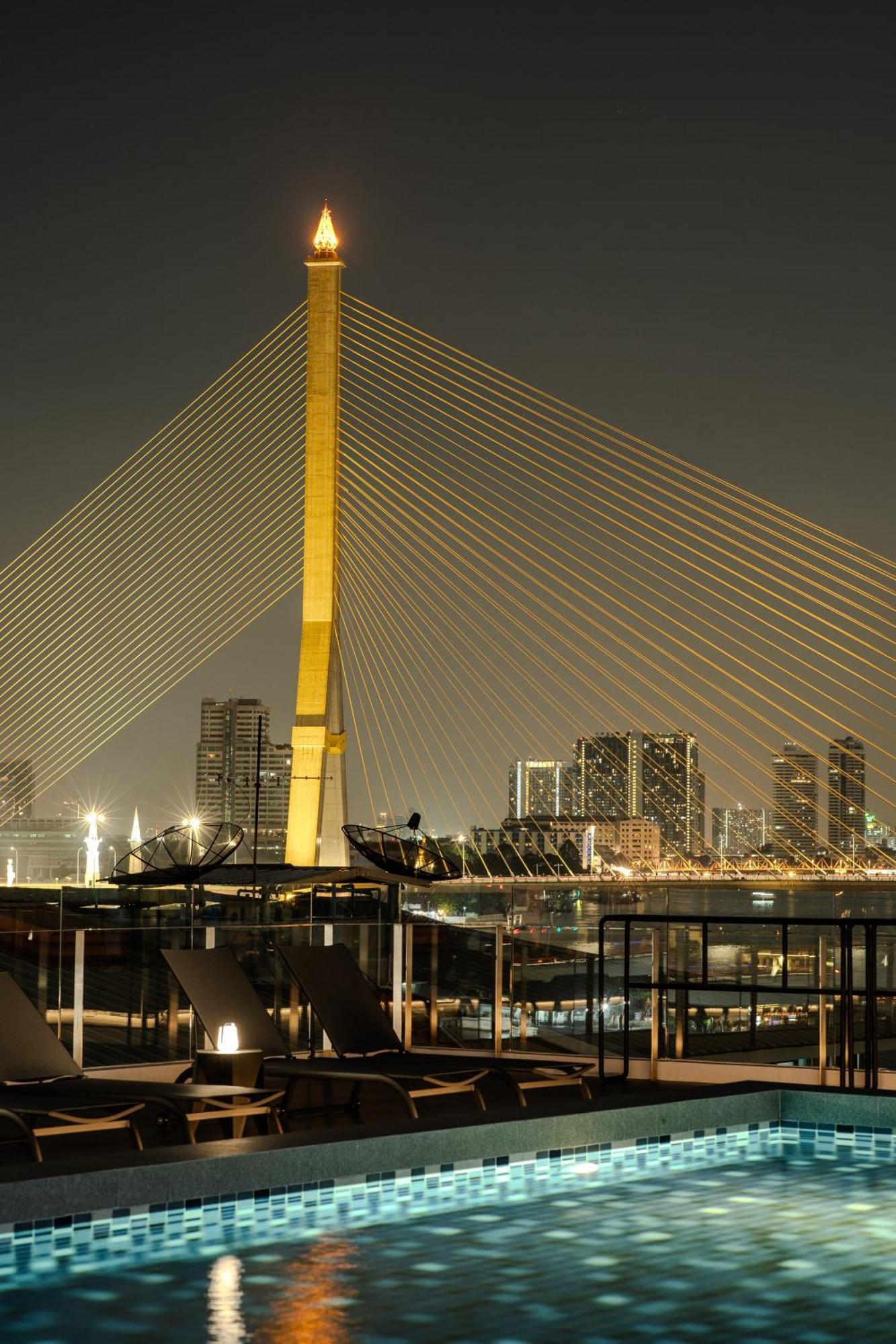 The Standardx, Bangkok Phra Arthit Hotel Exterior photo