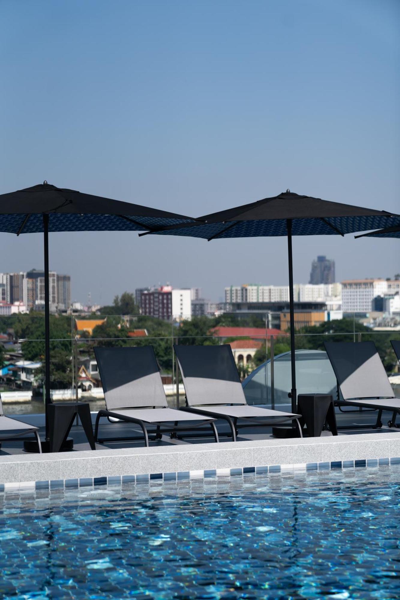 The Standardx, Bangkok Phra Arthit Hotel Exterior photo